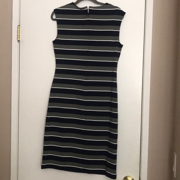 Banana Republic Sheath dress stripes - Picture 2 of 5